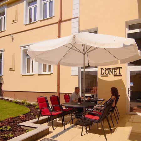 Penzión Donet Pressburg Exterior foto