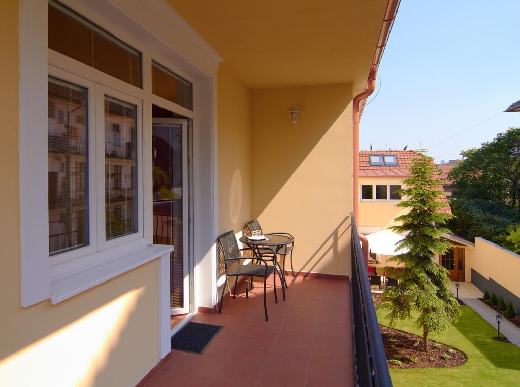 Penzión Donet Pressburg Exterior foto